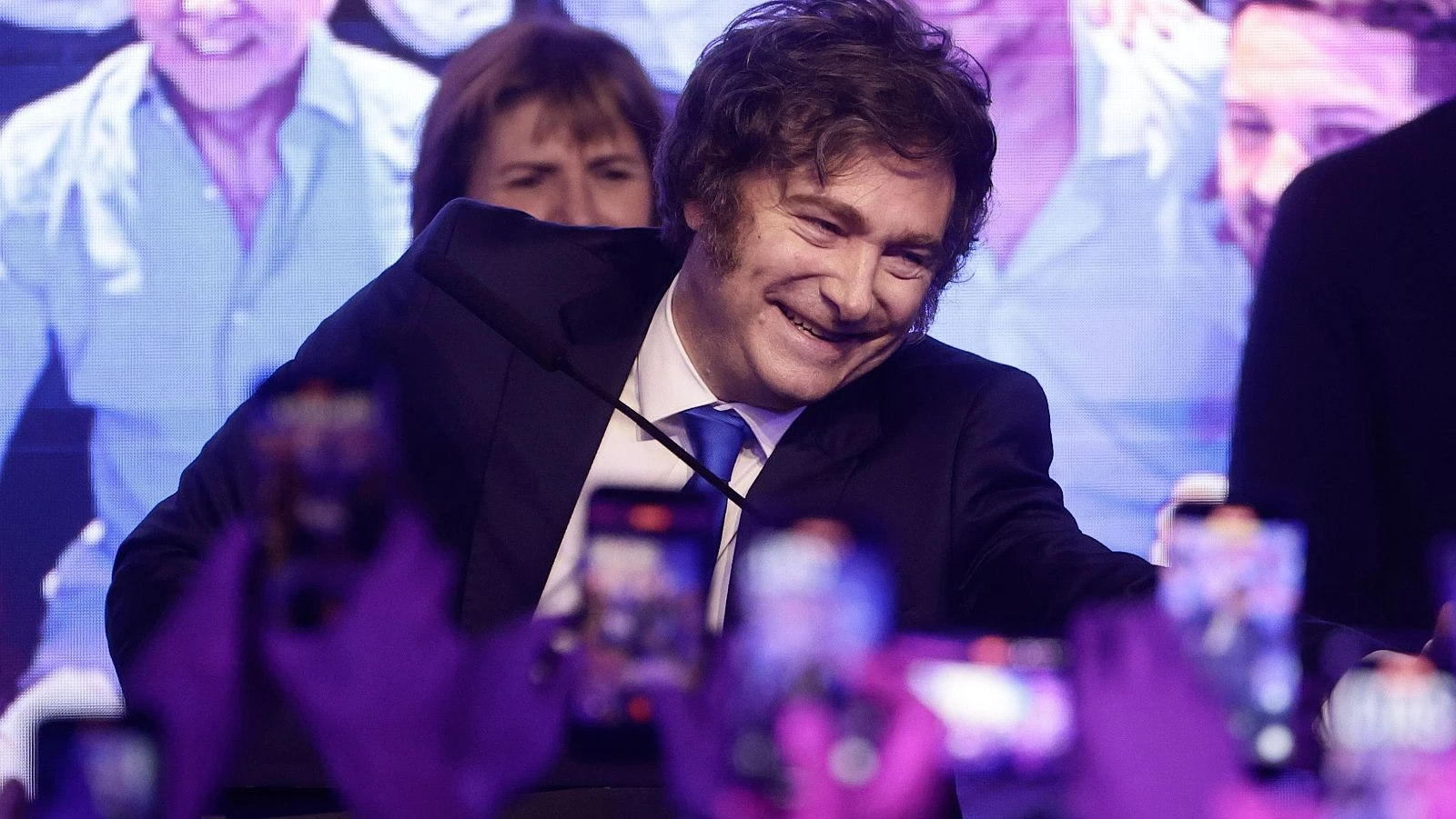 LLA le saca 16 puntos al kirchnerismo: Argentina ratifica a Milei